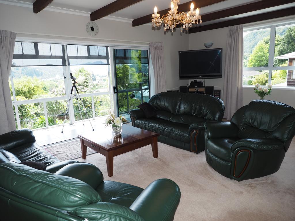 Sounds Vista B&B พิคตัน ภายนอก รูปภาพ